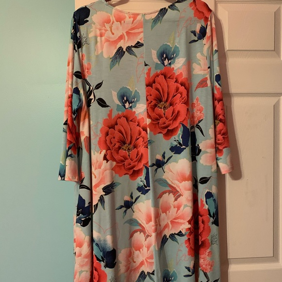 Peachy, Coral floral tunic/dress, 3X - Picture 5 of 6